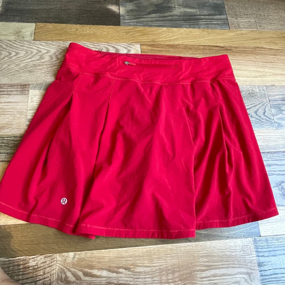 Lululemon Run Pace Setter Skirt Size 10 Red Pleated Running Skort Shorts